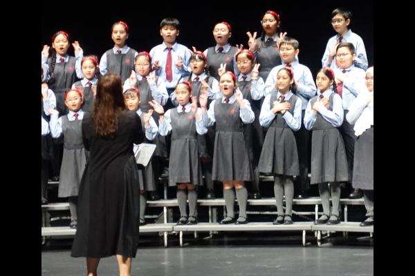學校合唱團